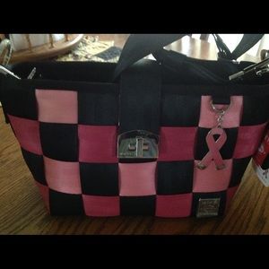 Harvey Seat belt bag Breast Cancer